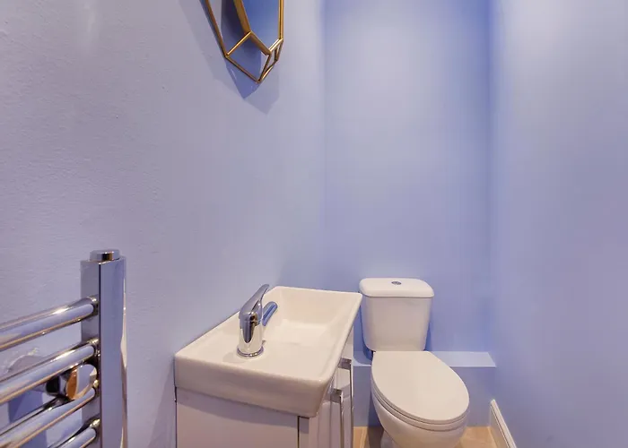 Modern 3-bedroom House Near Centre Pet Friendly * York